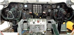 C-123 Provider кабина пилотов